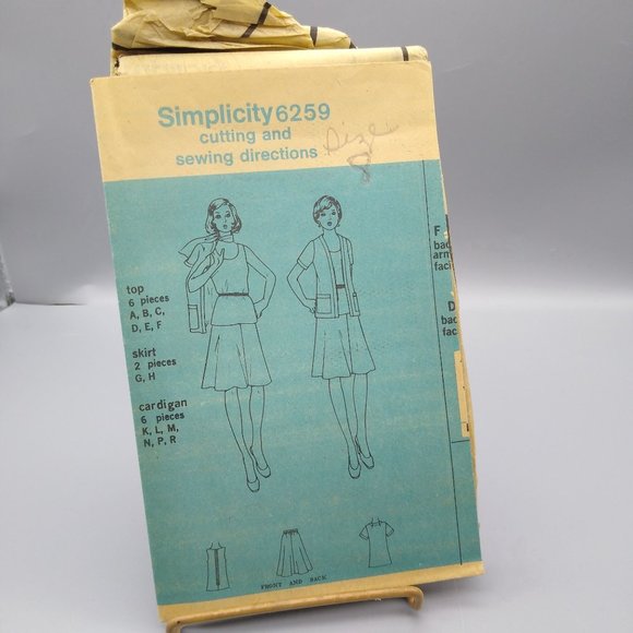 UNCUT Vintage Sewing PATTERN Simplicity 6259, Jiffy Simple to Sew Misses 1974 - Picture 1 of 1
